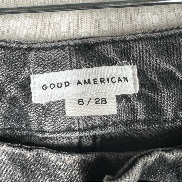 Good American Washed Black 90s Relaxed High Rise Jeans - Picture 3 of 5